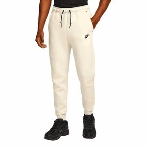 Size Small - Nike Tech Fleece Men’s Joggers Orewood Slim Tapered Tan  HV0959-104